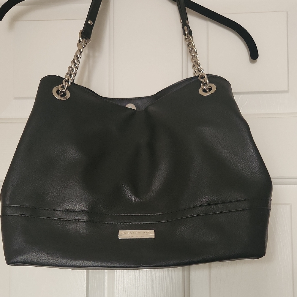 Jones New York Black Leather Shoulder Bag with Chain Straps